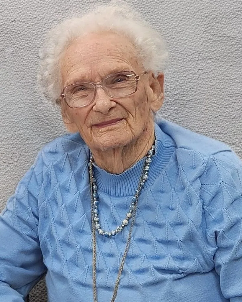 Portrait of Doris Flint
