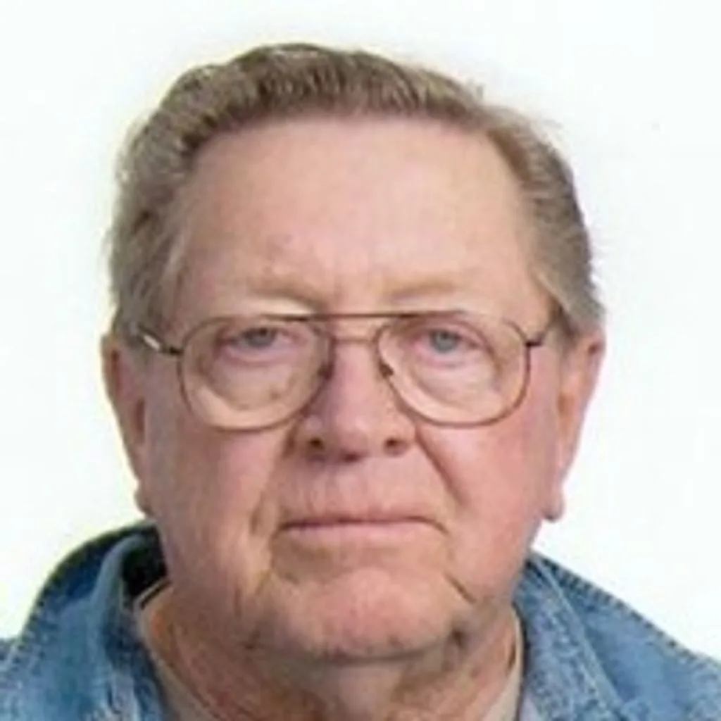 Portrait of Dick Lueders