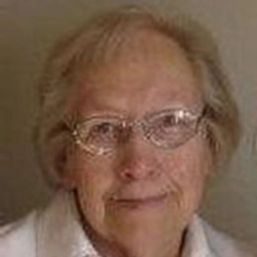Portrait of Eleanor Nold