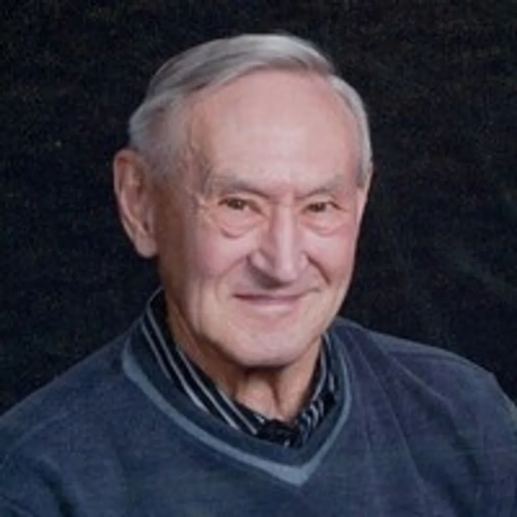 Portrait of Warren Spomer