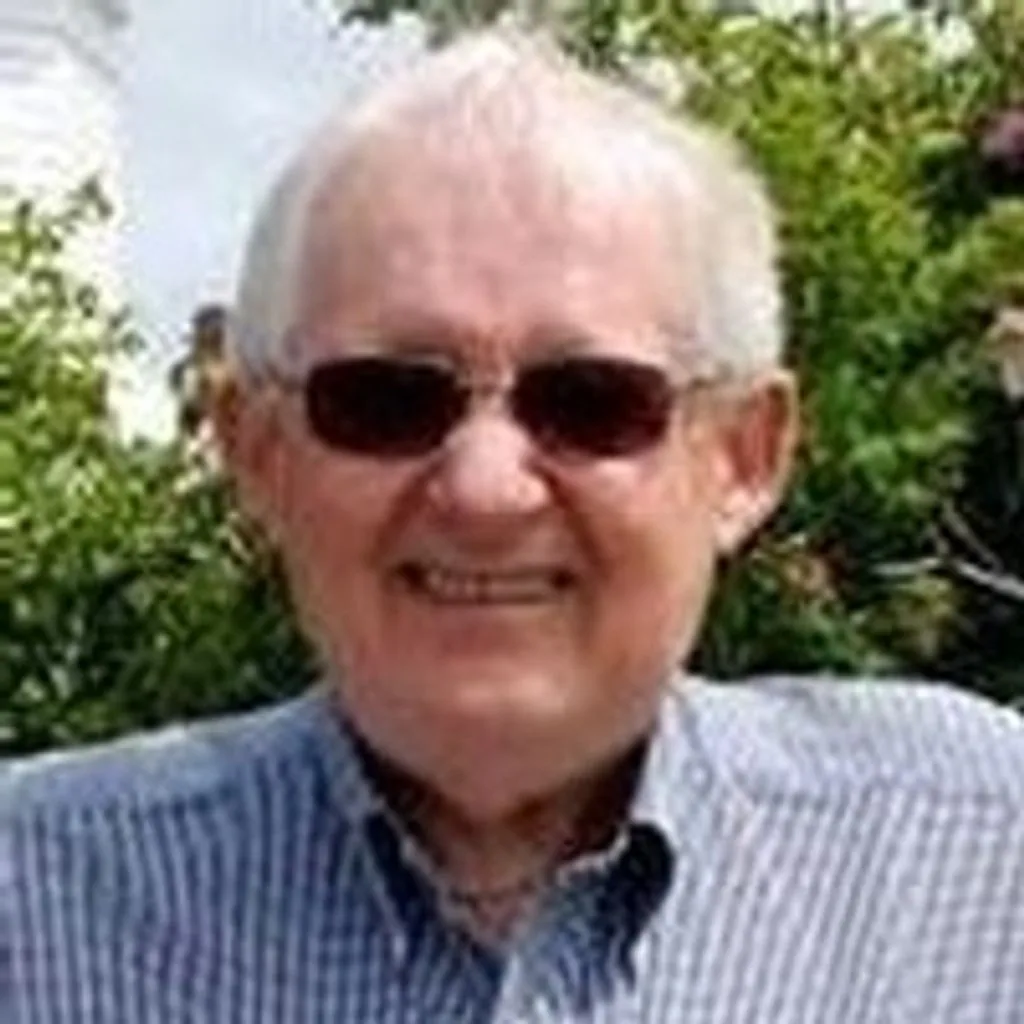 Portrait of Raymond 