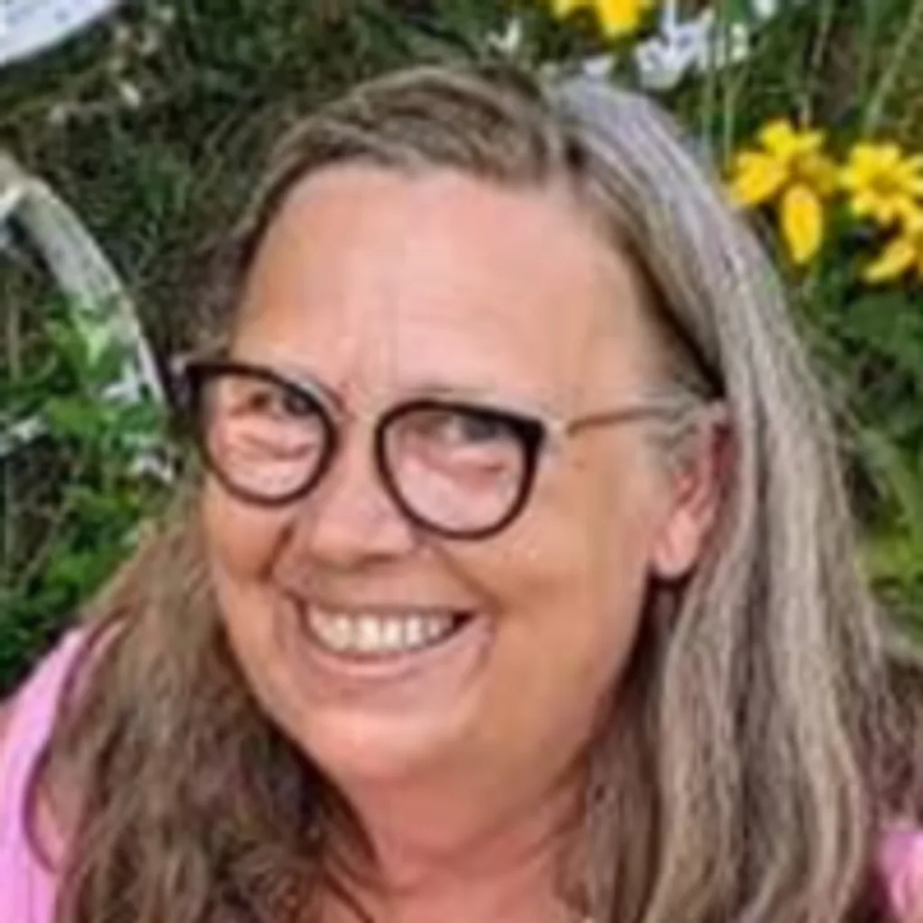 Portrait of Wendy Lape